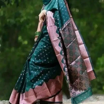 শাড়ী